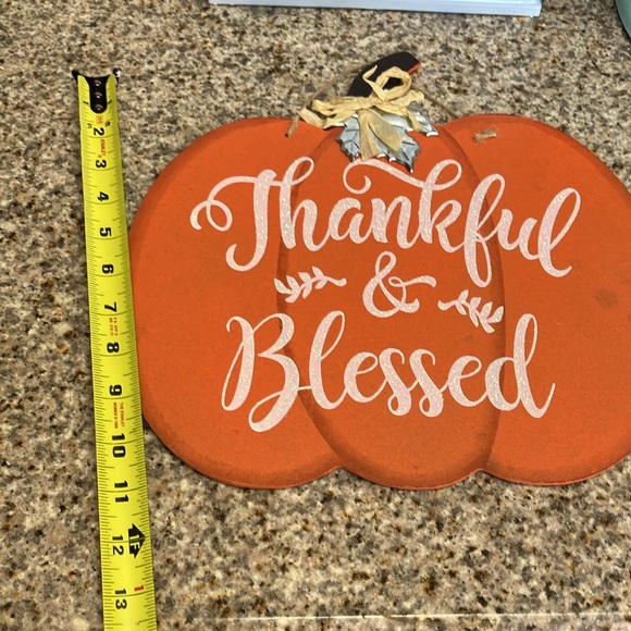 Fall wood pumpkin farmhouse sign with sparkling letters - Picture 5 of 5